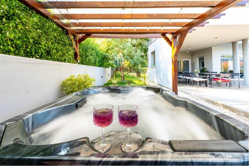 Kuća  - Za prodaju - Medulin, Hrvatska - 10.jpg - 300041074-637