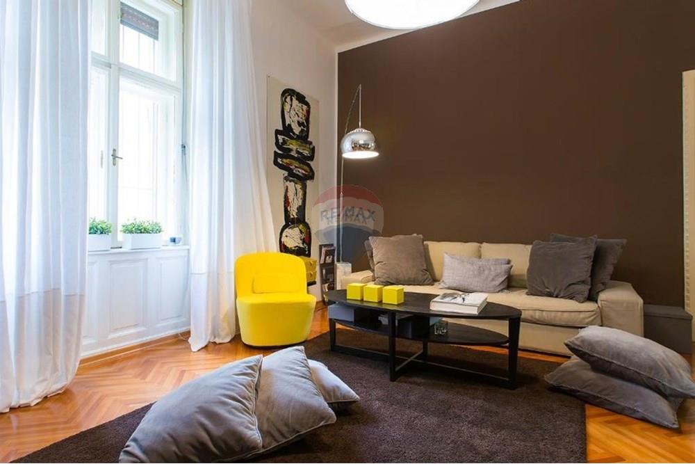 Stan-Apartman - Za prodaju - Pula, Hrvatska - 1742238206_101469925.jpg - 300041053-7346