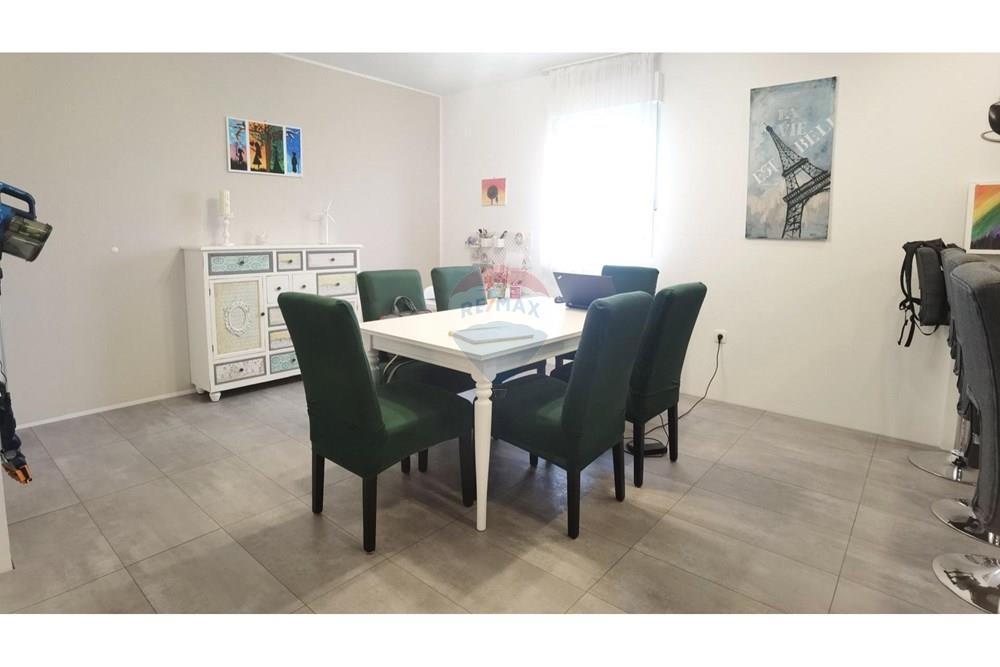 Kuća  - Za prodaju - Marčana, Hrvatska - original_1751542386_img_20250703_122640[1].jpg - 300041053-7587