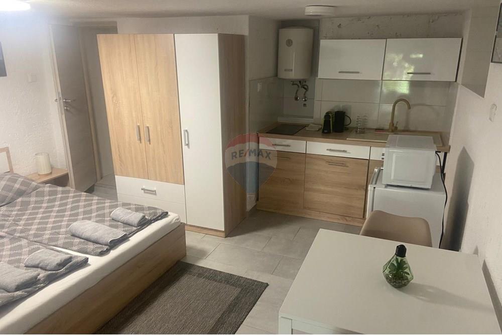 Kuća  - Za prodaju - Novalja, Hrvatska - 6df56750-ff54-4732-bd32-7a4ff9cd0a30.jpg - 300411003-2049