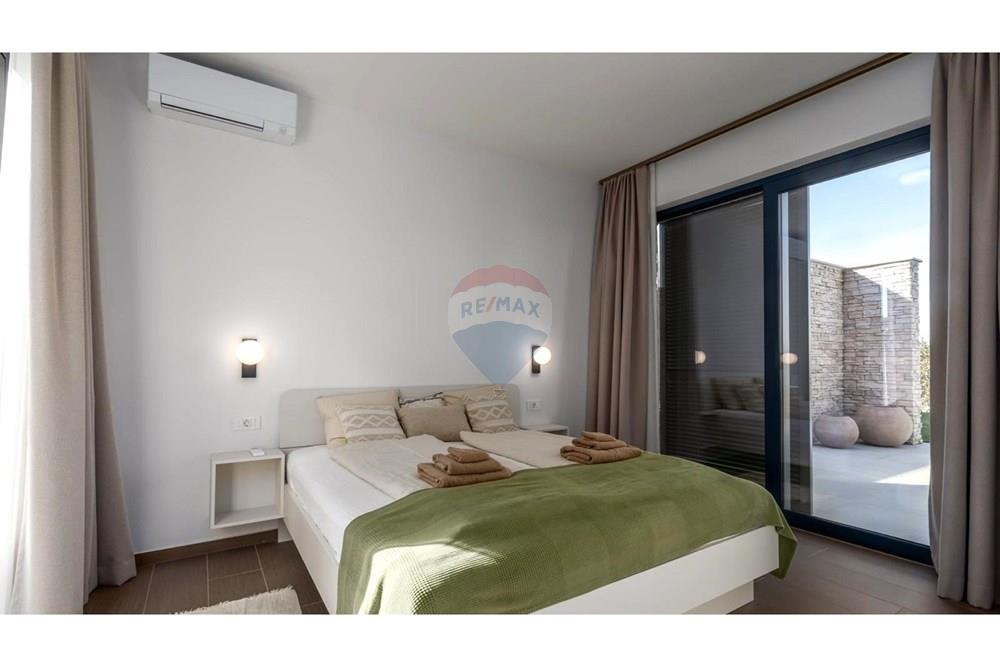 Kuća  - Za prodaju - Umag, Hrvatska - 61.jpg - 300441010-523