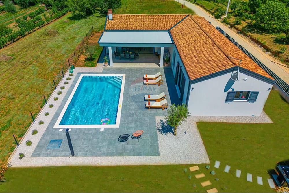 Kuća  - Za prodaju - Labin, Hrvatska - 8d3b7c33-3b27-4fd0-a836-74f29f90f82b.jpg - 300291007-407