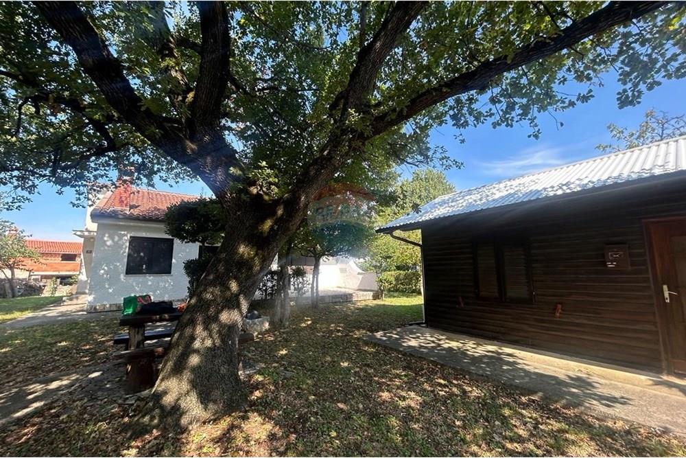 Kuća  - Za prodaju - Poreč, Hrvatska - 1758183310_7610c20d-5e1c-4762-9b19-210603b023ce.jpg - 300391032-349