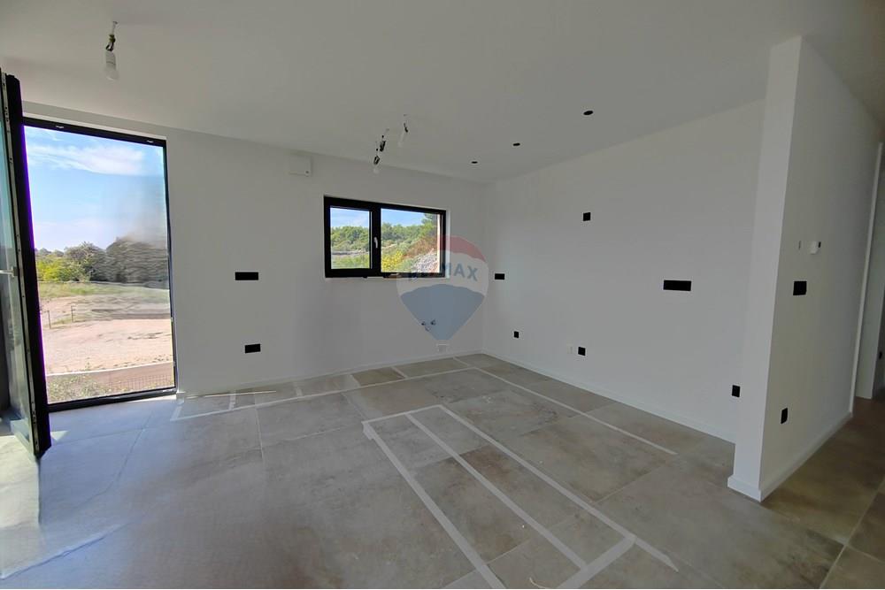 Stan-Apartman - Za prodaju - Krk, Hrvatska - IMG_20250908_122516.jpg - 300621003-1516