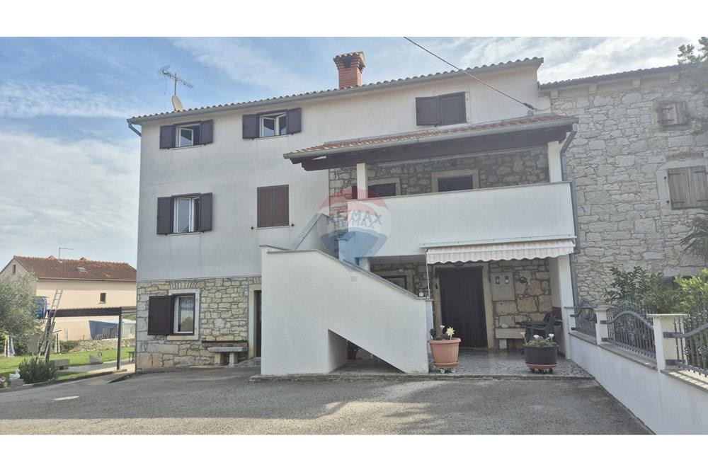 Kuća  - Za prodaju - Poreč, Hrvatska - 1757498604_20250909_105051-4.jpg - 300391034-302