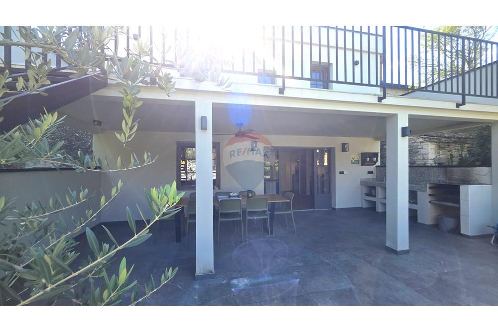 Kuća  - Za prodaju - Buje, Hrvatska - 18.jpg - 300441010-510