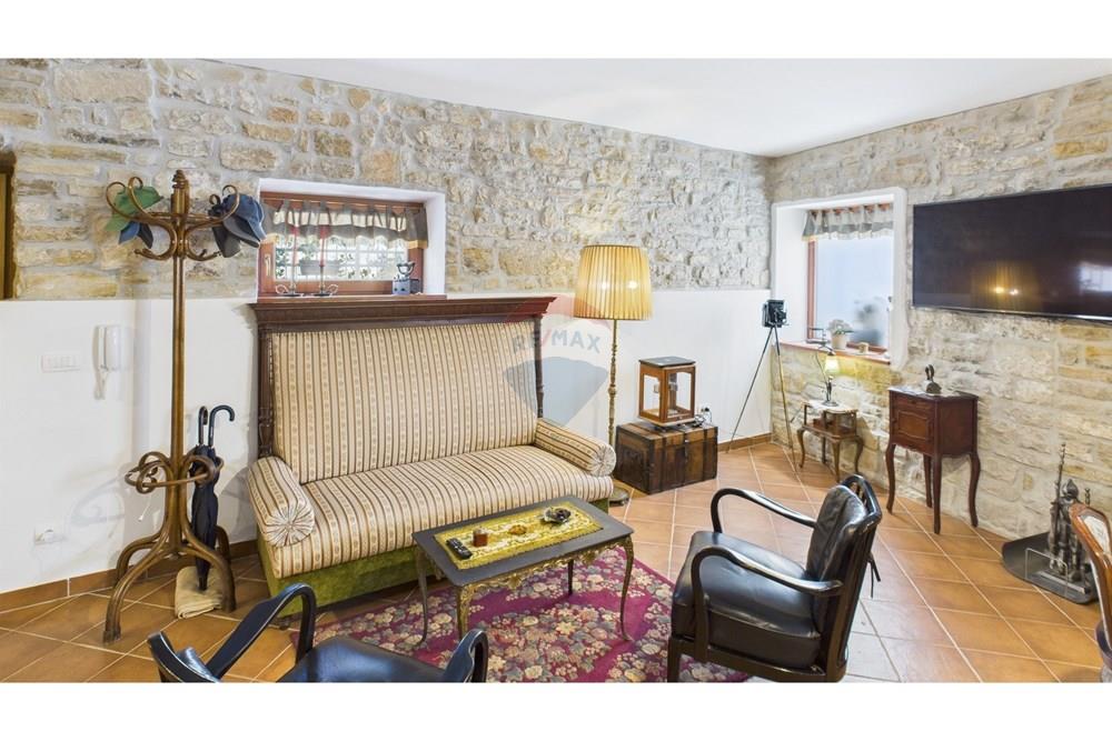 Kuća  - Za prodaju - Buje, Hrvatska - 15.jpg - 300441010-493