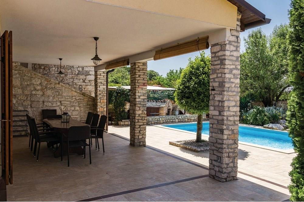 Kuća  - Za prodaju - Barban, Hrvatska - cil691_pool_09.jpg - 300291006-763