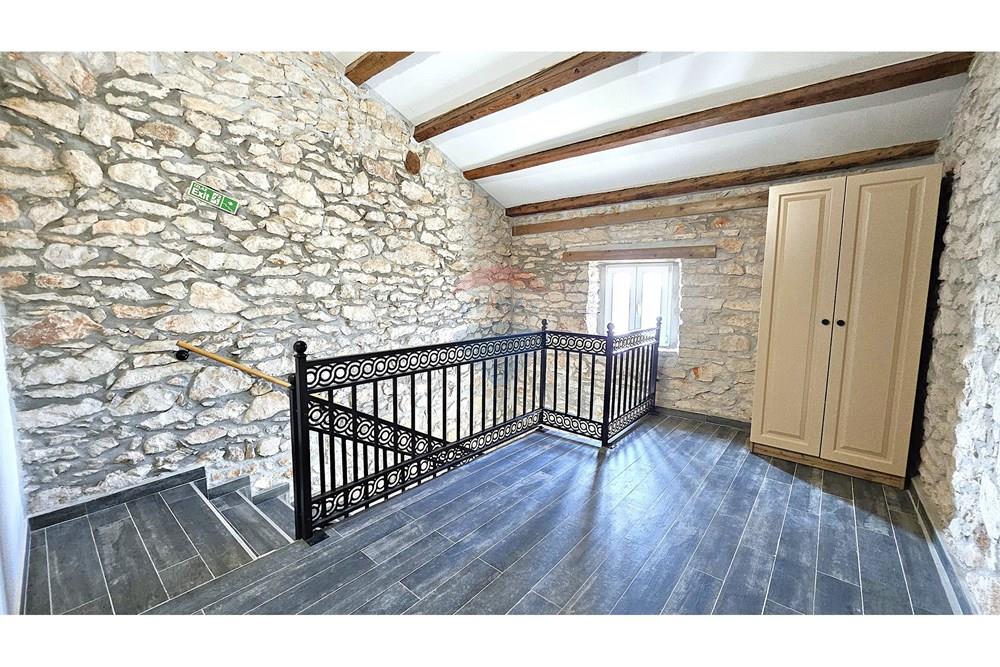 Hotel / Kamp - Za prodaju - Umag, Hrvatska - 8.jpg - 300441016-313