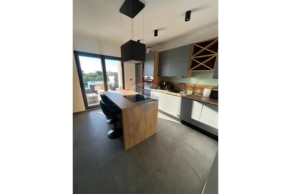 Kuća  - Za prodaju - Vodnjan, Hrvatska - IMG-20251210-WA0000.jpg - 300041114-68