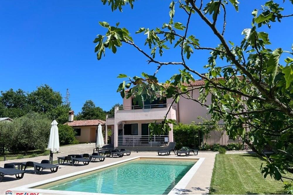 Kuća  - Za prodaju - Labin, Hrvatska - 1755856536_559956807.jpg - 300291001-1604