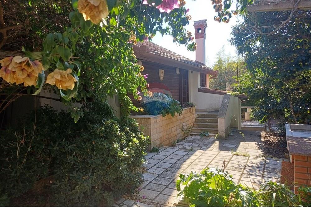 Kuća  - Za prodaju - Medulin, Hrvatska - 1764335302_20251106_104123.jpg - 300041111-73