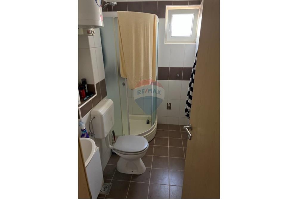 Stan-Apartman - Za prodaju - Novalja, Hrvatska - Snimka zaslona 2025-05-20 145154.jpg - 300411003-2072