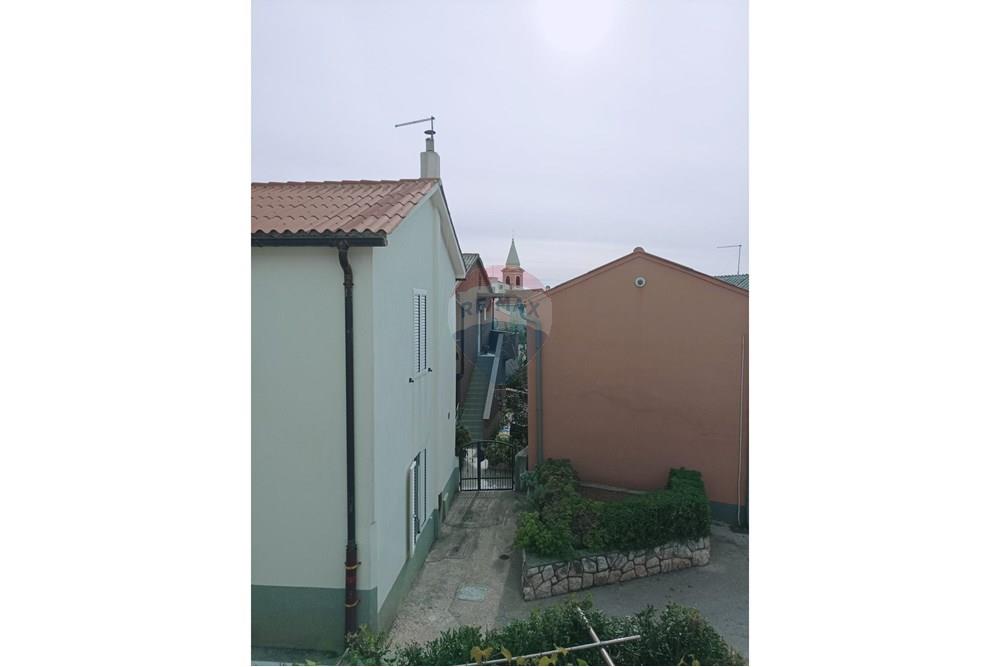 Kuća  - Za prodaju - Novalja, Hrvatska - centar-novalje-samostojeca-kuca-okucnica-spremiste-izdvojeni-apartman-slika-204360228.jpg - 300411003-3061