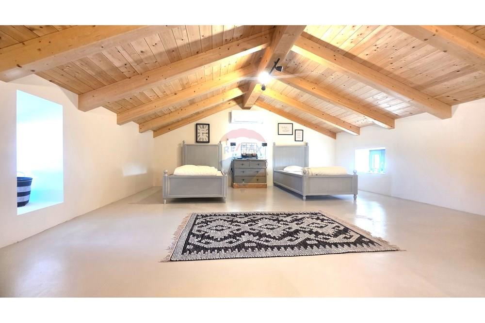 Kuća  - Za prodaju - Buje, Hrvatska - 46.jpg - 300441010-510