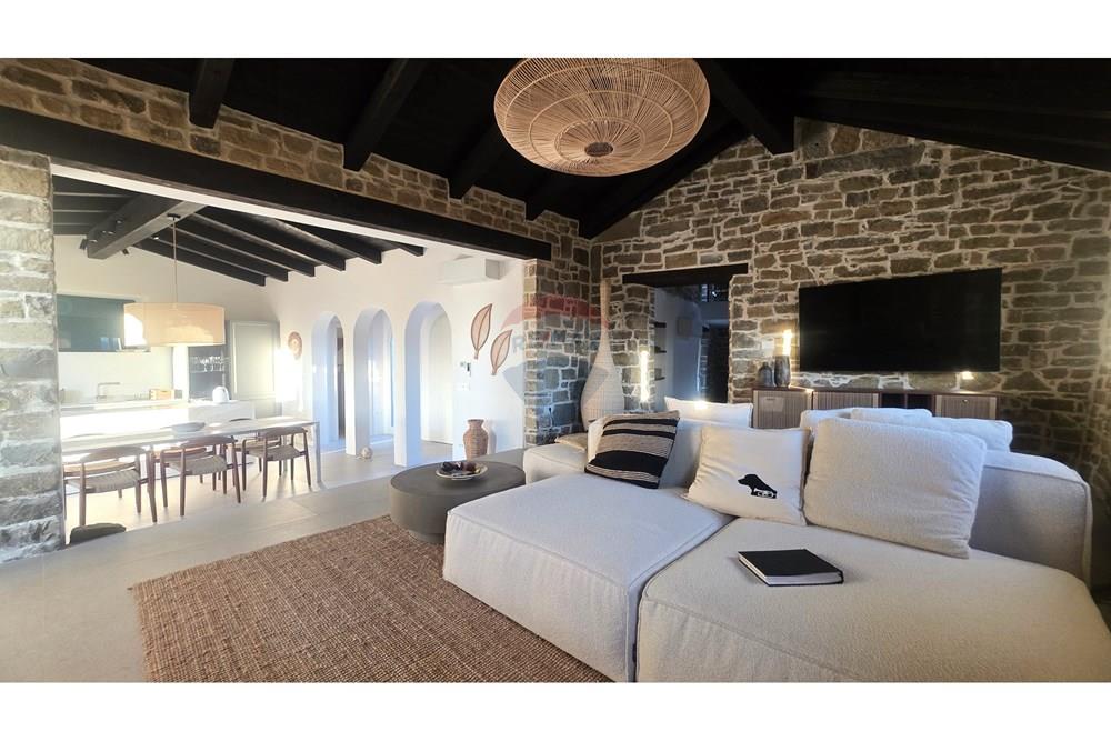 Kuća  - Za prodaju - Oprtalj, Hrvatska - 22.jpg - 300441010-524