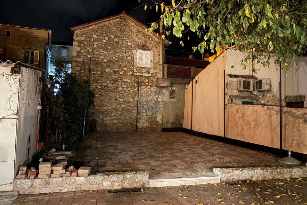 Kuća  - Za prodaju - Krk, Hrvatska - image00035.jpeg - 300811003-200