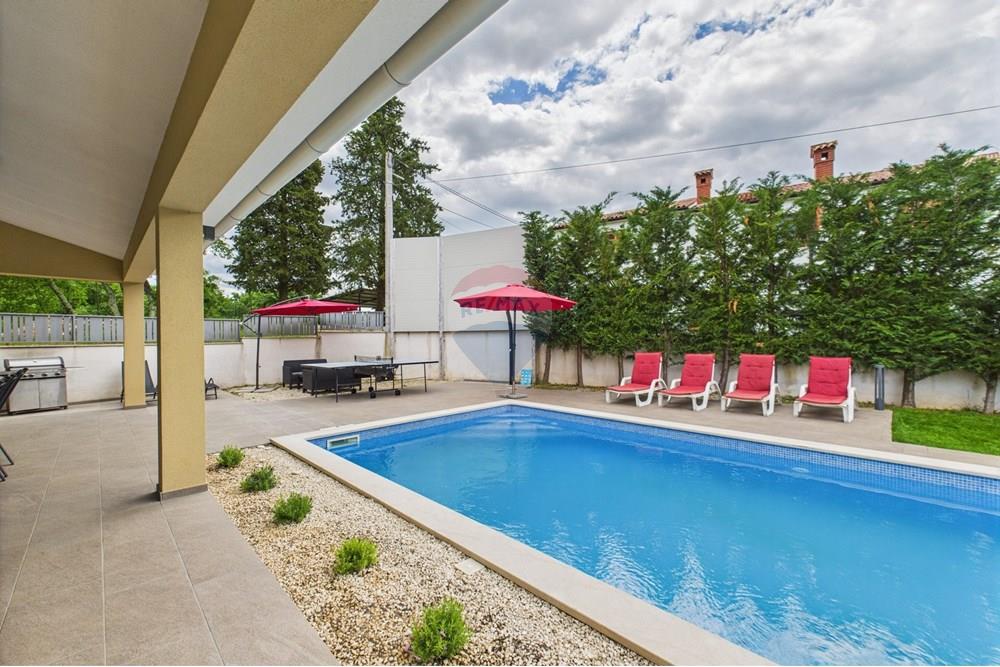 Kuća  - Za prodaju - Svetvinčenat, Hrvatska - CAM04300G0-PR0063-STILL027.jpg - 300041074-603