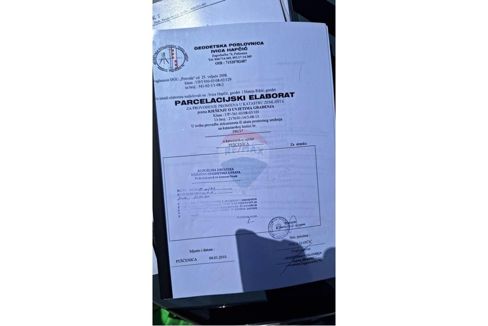 Građevinsko zemljište - Za prodaju - Lekenik, Hrvatska - WhatsApp Slika 2025-07-18 u 21.36.18_ffa18842.jpg - 300761006-26