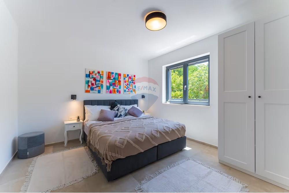 Kuća  - Za prodaju - Labin, Hrvatska - 33dc2b13-53b0-40e1-b07e-fca121cf7433.jpg - 300291007-407