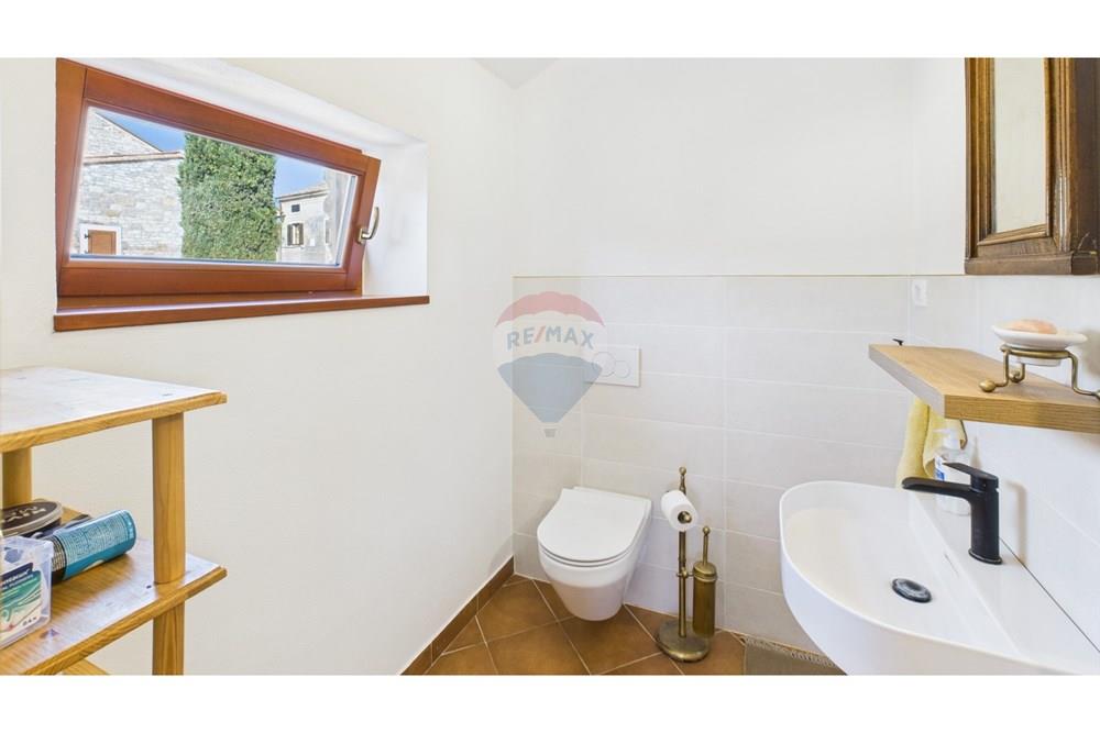 Kuća  - Za prodaju - Buje, Hrvatska - 46.jpg - 300441010-493