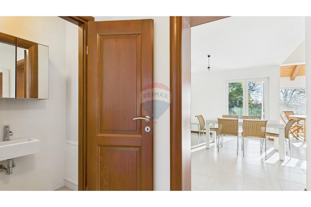 Kuća  - Za prodaju - Buje, Hrvatska - CAM04300G0-PR0135-STILL007.jpg - 300441010-536