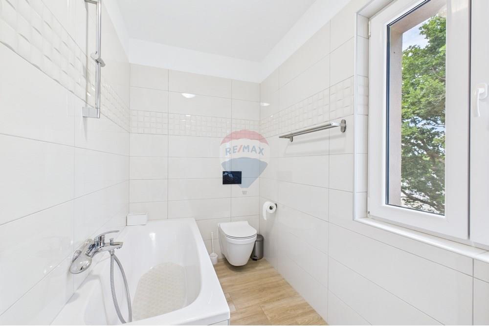 Kuća  - Za prodaju - Svetvinčenat, Hrvatska - CAM04300G0-PR0063-STILL019.jpg - 300041074-603