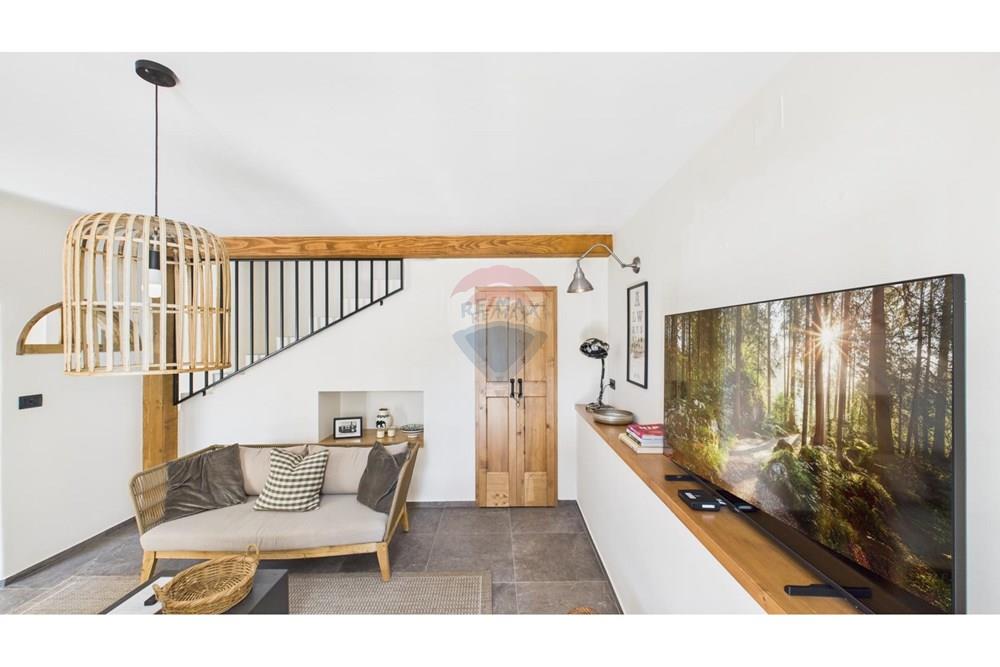 Kuća  - Za prodaju - Buje, Hrvatska - 1758460812_cam04300g0-pr0100-still008.jpg - 300441010-510