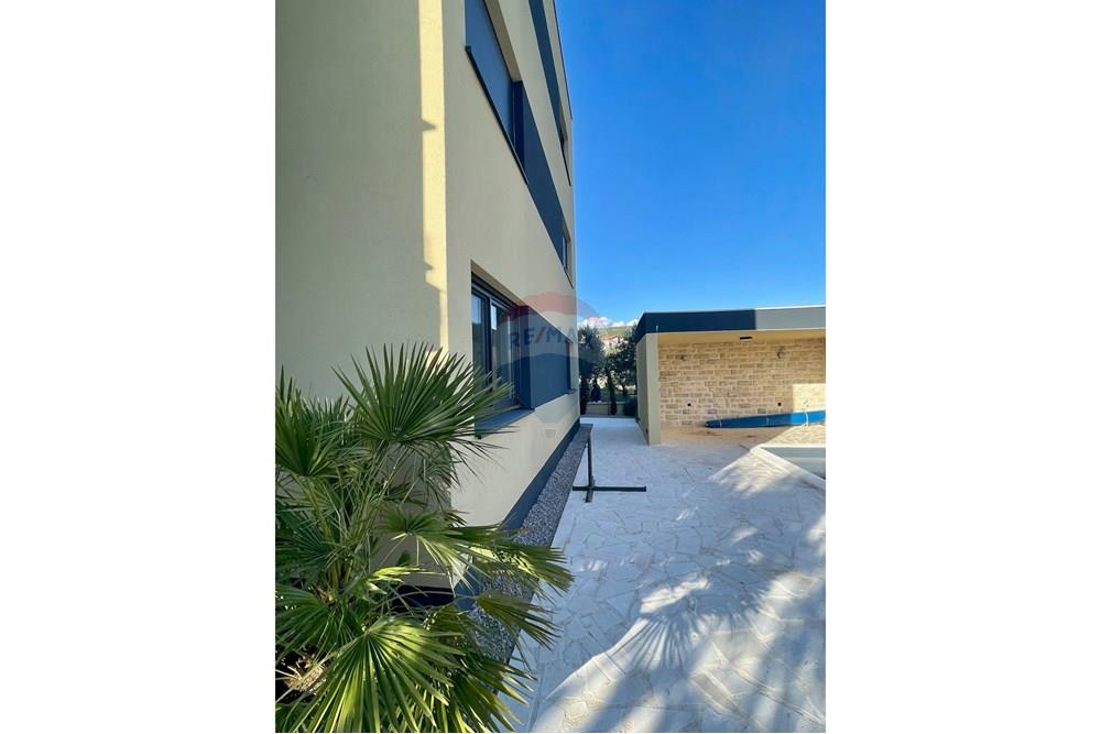 Stan-Apartman - Za prodaju - Jasenice, Hrvatska - Aussen 09.jpeg - 300501008-3742