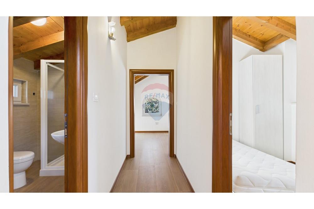 Kuća  - Za prodaju - Buje, Hrvatska - CAM04300G0-PR0135-STILL018.jpg - 300441010-536