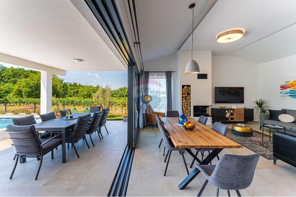 Kuća  - Za prodaju - Labin, Hrvatska - af5b158b-7ca6-4cc2-9c14-e22548930af3.jpg - 300291007-407