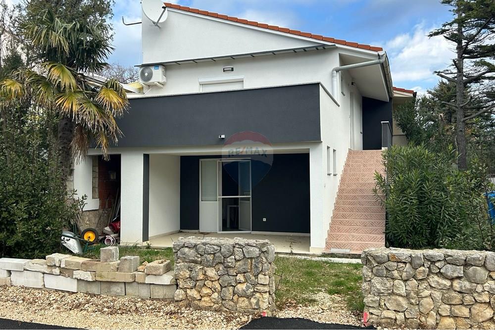 Dvojna kuća - Za prodaju - Novalja, Hrvatska - WhatsApp Image 2026-02-18 at 14.18.57 (2).jpeg - 300411003-3118