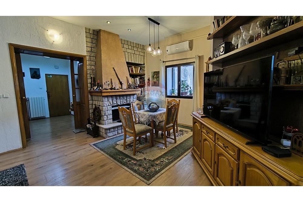 Stan-Apartman - Za prodaju - Pula, Hrvatska - 1753189943_img_20250716_152050.jpg - 300041053-7576