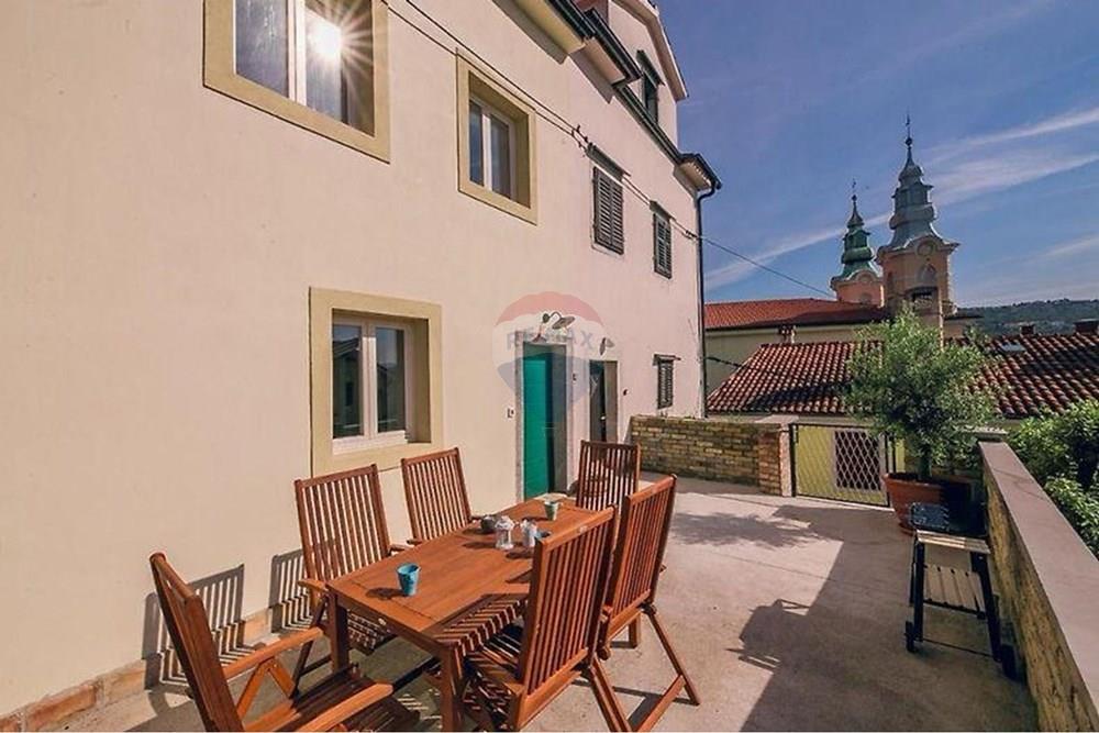 Kuća  - Za prodaju - Opatija, Hrvatska - IMG-20260209-WA0008.jpg - 300421024-925