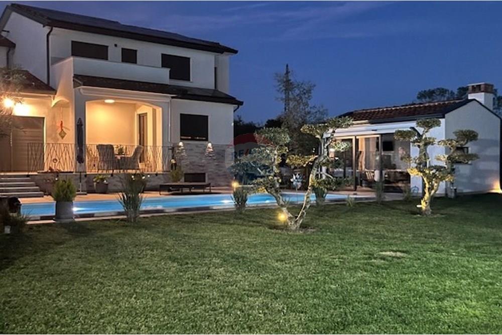 Kuća  - Za prodaju - Karojba, Hrvatska - IMG_9480.jpg - 300391028-413