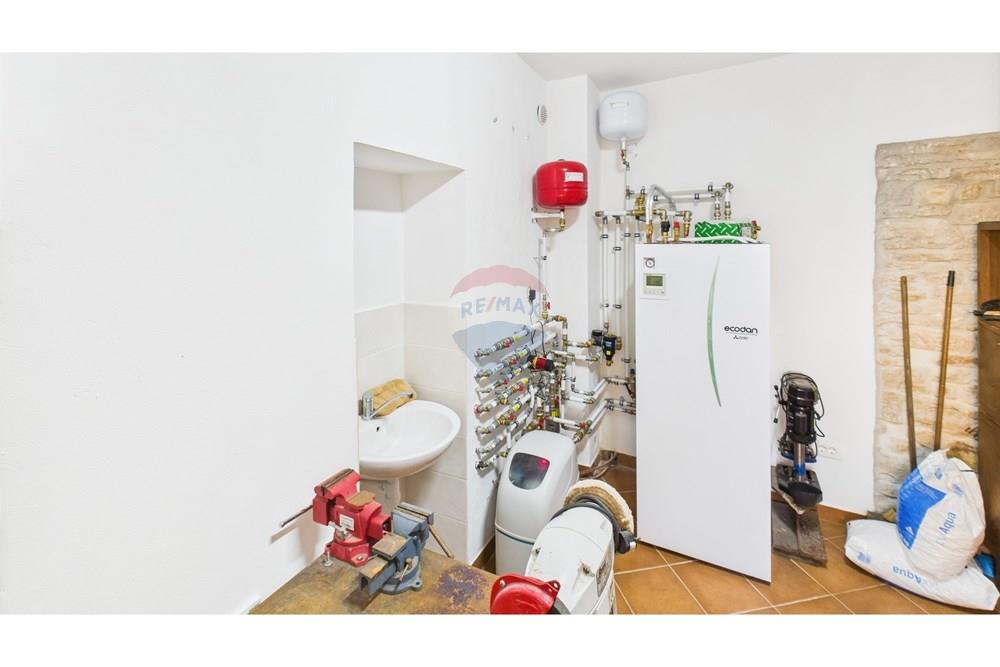 Kuća  - Za prodaju - Buje, Hrvatska - 13.jpg - 300441010-493