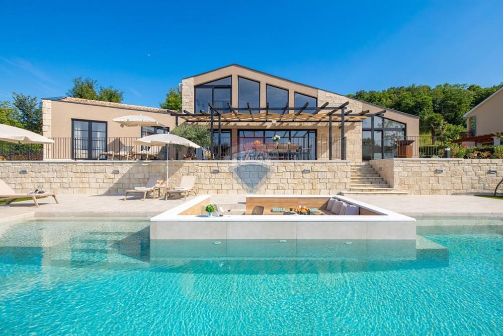 Kuća  - Za prodaju - Pazin, Hrvatska - 1772021768_img_7102.jpg - 300391034-345