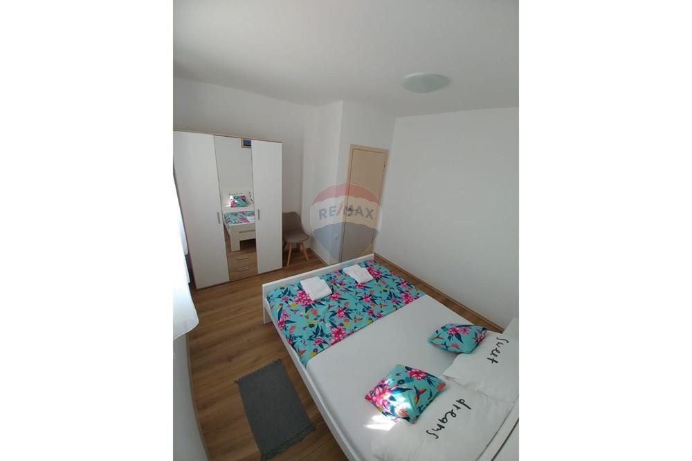 Dvojna kuća - Za prodaju - Privlaka, Hrvatska - privlaka-kuca-tri-namjestena-apartmana-prodaja-slika-249536683.jpg - 300501008-6091