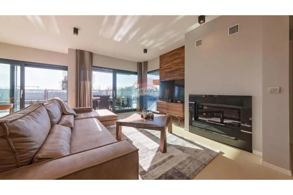 Kuća  - Za prodaju - Poreč, Hrvatska - 1771715310_47.jpg - 300441010-542