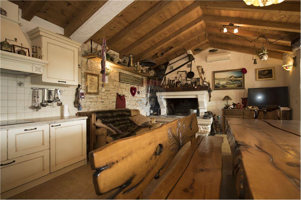 Kuća  - Za prodaju - Rogoznica, Hrvatska - 17 - 300351012-1