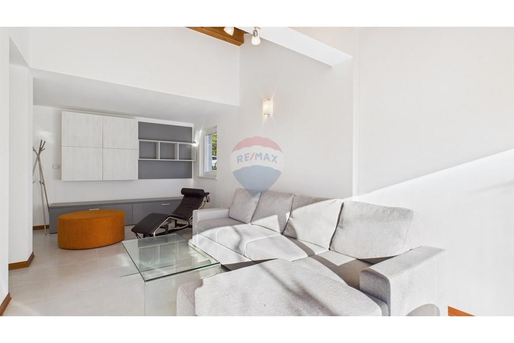 Kuća  - Za prodaju - Buje, Hrvatska - CAM04300G0-PR0135-STILL012.jpg - 300441010-536