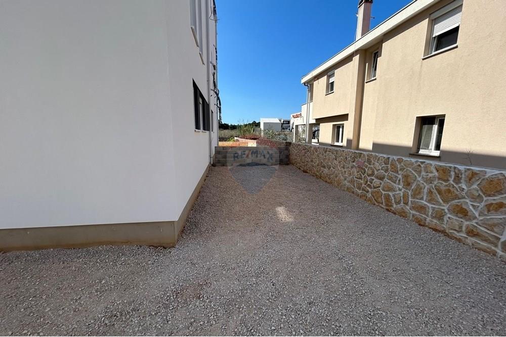 Stan-Apartman - Za prodaju - Novalja, Hrvatska - WhatsApp Image 2025-04-03 at 12.49.46_f25596ef.jpg - 300411003-2037