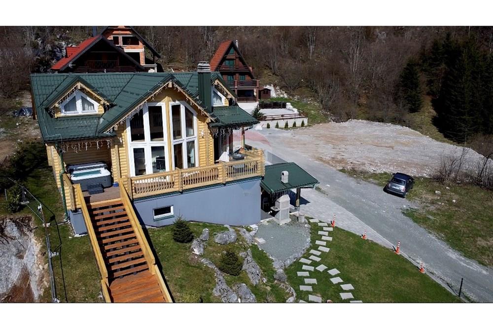 Planinska kuća - Za prodaju - Mrkopalj, Hrvatska - image00037.jpeg - 300771004-83