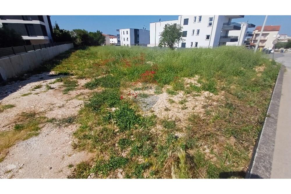 Zemljište - Za prodaju - Medulin, Hrvatska - 20250519_095203_resized.jpg - 300041074-616