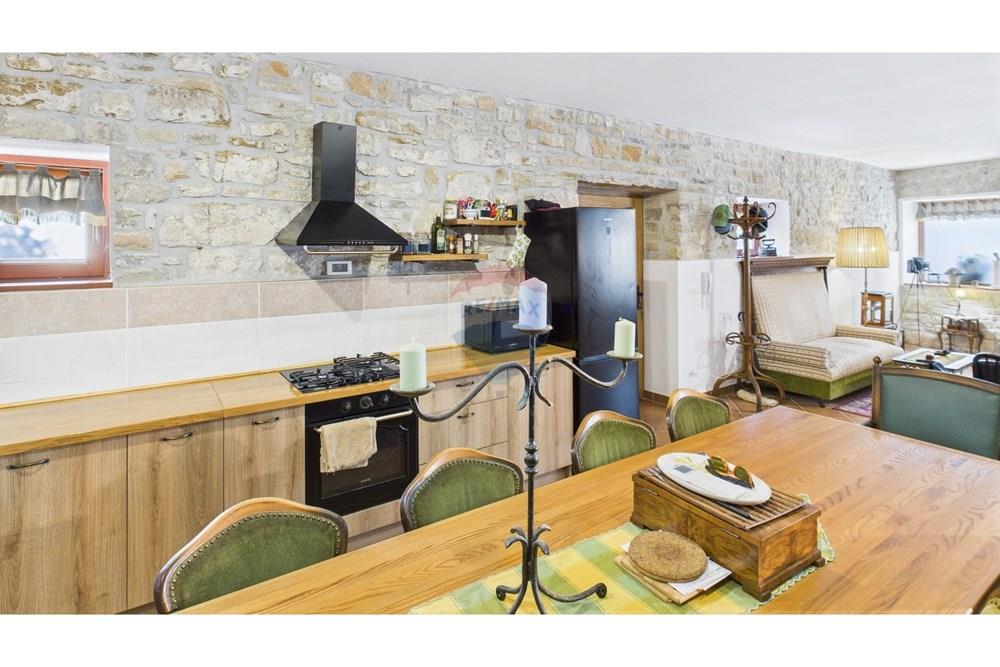 Kuća  - Za prodaju - Buje, Hrvatska - 21.jpg - 300441010-493