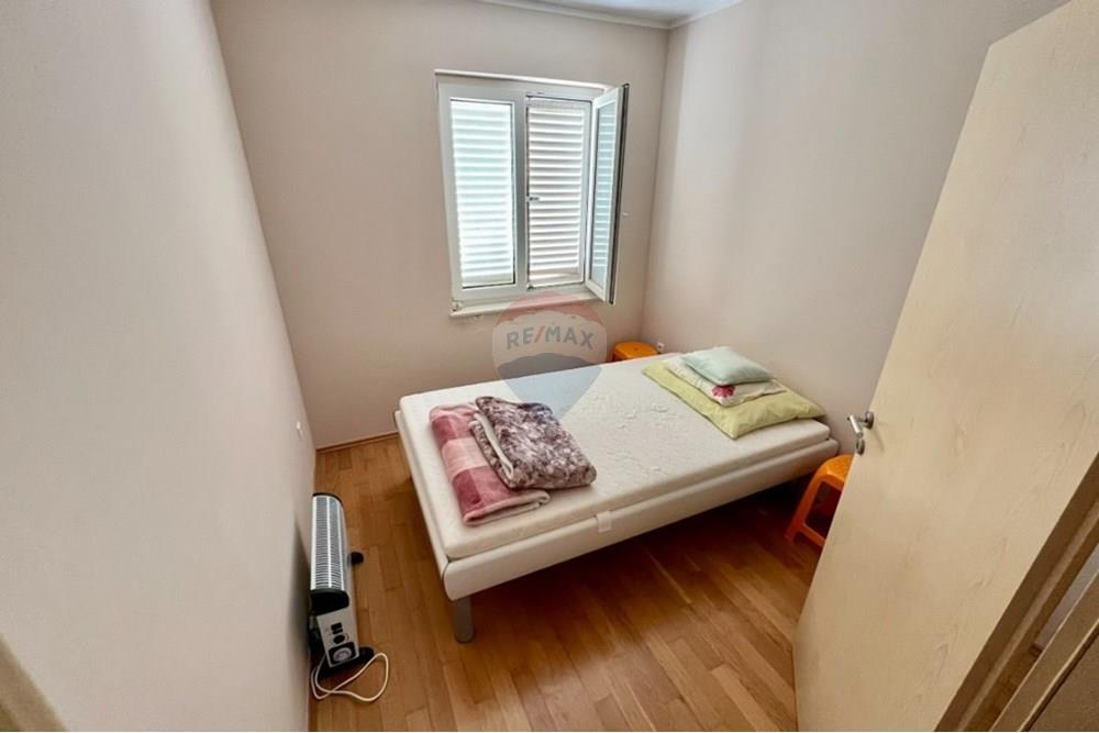 Stan-Apartman - Za prodaju - Novalja, Hrvatska - Snimka zaslona 2025-05-20 145055.jpg - 300411003-2072