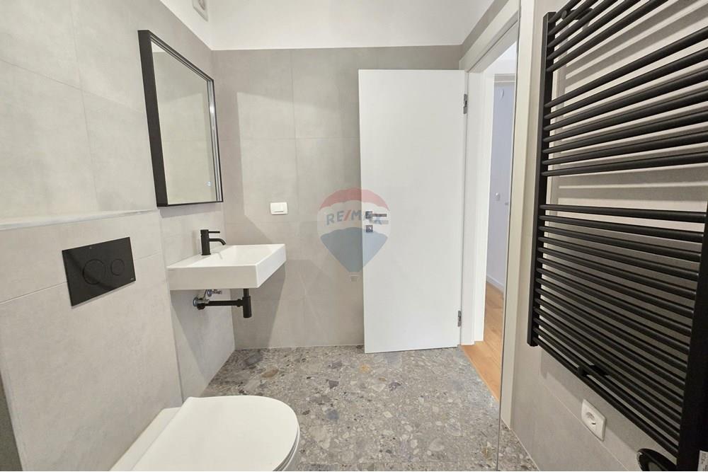 Stan-Apartman - Za prodaju - Zadar, Hrvatska - 440_9_1727098927-1-scaled (1).jpg - 300501008-4403