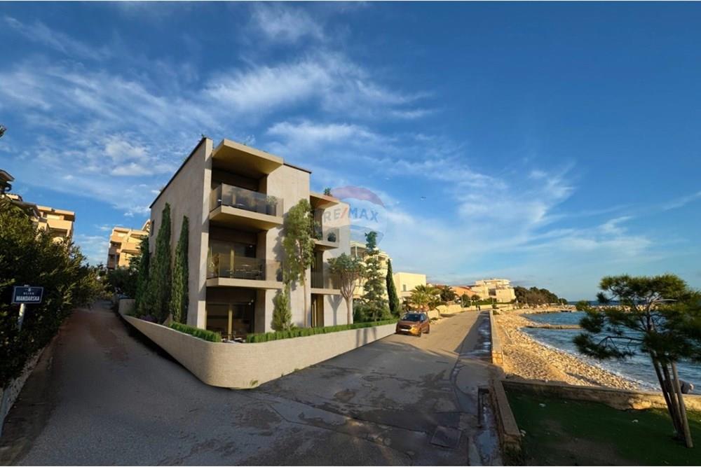 Stan-Apartman - Za prodaju - Mandre, Hrvatska - Snimka zaslona 2025-05-20 131359.jpg - 300411003-2056