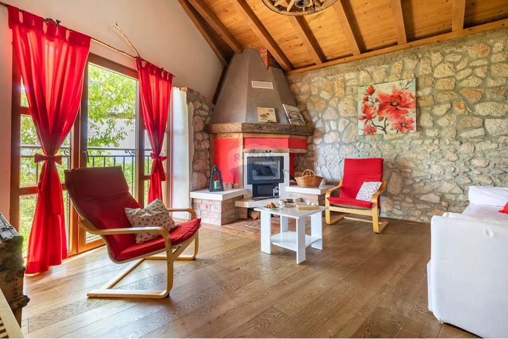 Kuća  - Za prodaju - Mošćenička Draga, Hrvatska - 1.jpg - 300421024-864