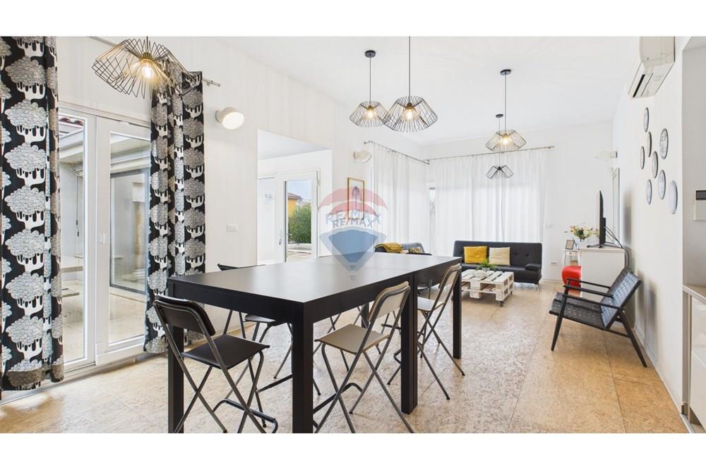 Kuća  - Za prodaju - Poreč, Hrvatska - 1770113762_cam04300g0-pr0134-still007.jpg - 300571007-417